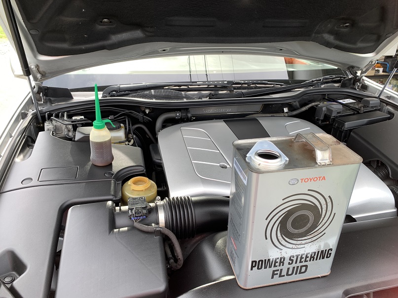 パワーステアリングオイルの交換（トヨタ セルシオ・30系）by syu2018