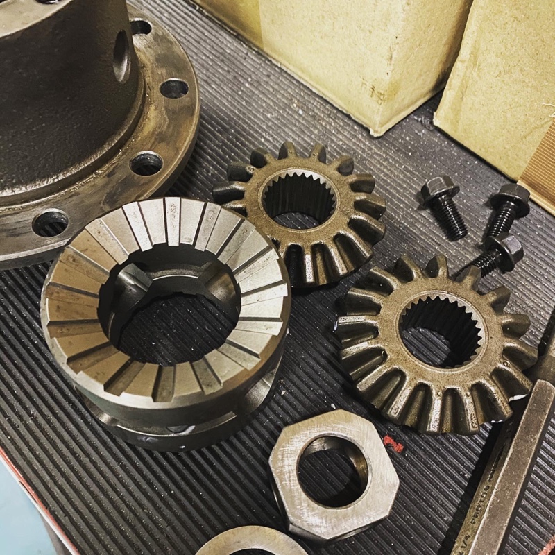 JA11ジムニーにスパルタンロッカー取り付け（スズキ ジムニー・JA11