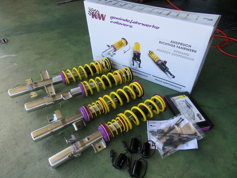 お待たせいたしました..イヴォーグ サスペンション交換 KW車高調整