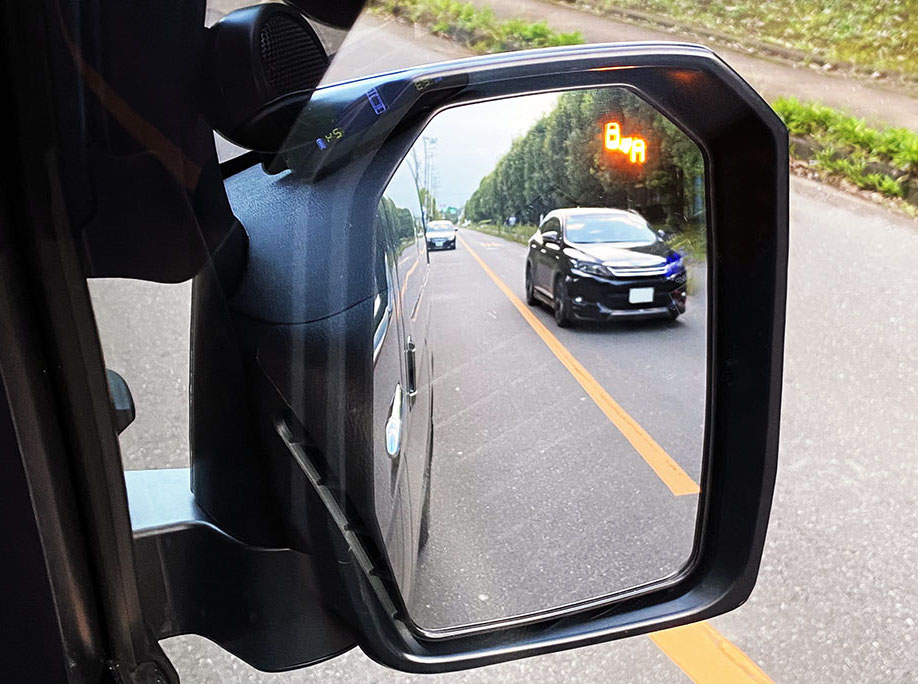 ブラインドスポットモニター（BSM）装着「後付け」（トヨタ ハイエース