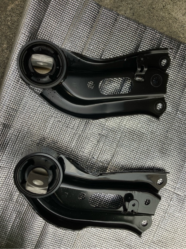 スイングアーム加工（トヨタ アルファード・30系）by りょーーたろう