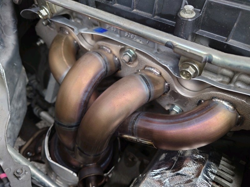 エキゾーストマニホールド(エキマニ)交換（マツダ ロードスター・NC