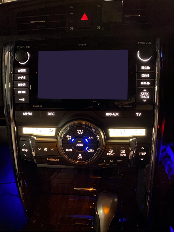 エアコンパネル&ナビパネル LED打ち替え（トヨタ マークX・130系）by