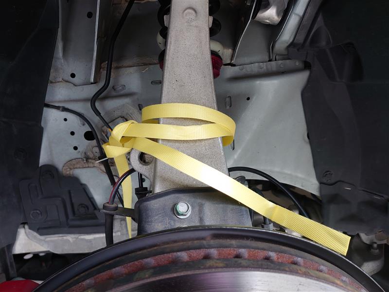 Z34フェアレディZにV36スカイライン セダン用フロントアッパーアーム