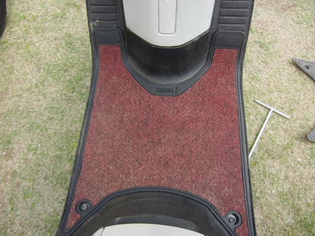 27V ペリカンジョグ ステップマットの交換（ヤマハ ジョグ-27V）by al