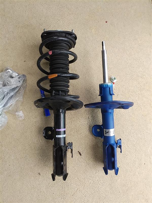 AYH30W ヴェルファイアハイブリッド KYB NEW SR MCショックへ交換♪2