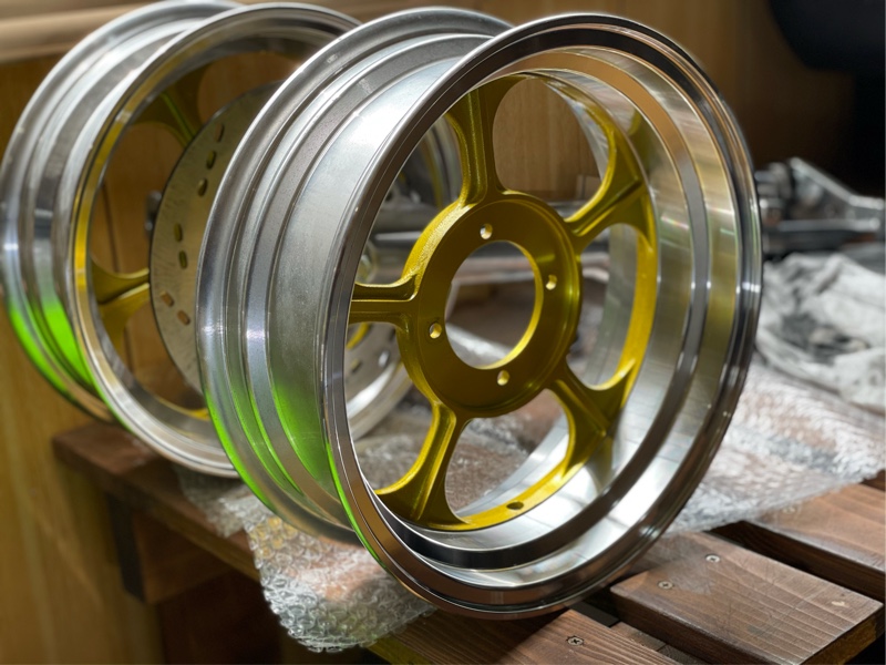 ファルコン風ホイール塗装リア編！！（ホンダ エイプ50）by ☆884works