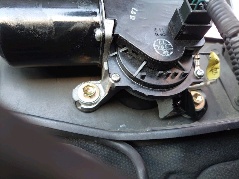 ランクル80 フロントワイパーモーター (他車種流用)交換（その他