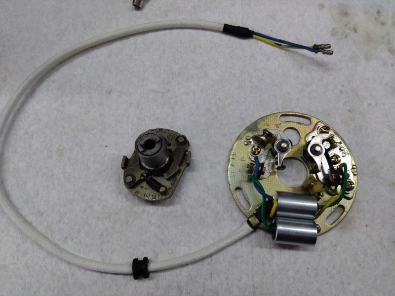 エンジンオーバーホール㉒スパークアドバンサー、コンタクトブレーカー