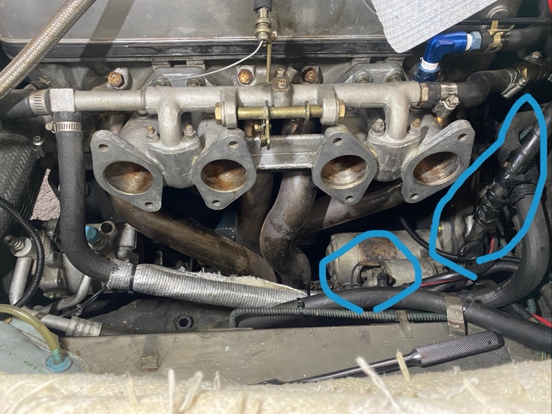 SR311ダットサン インシュレーター 14330-25500 SR311ダットサン