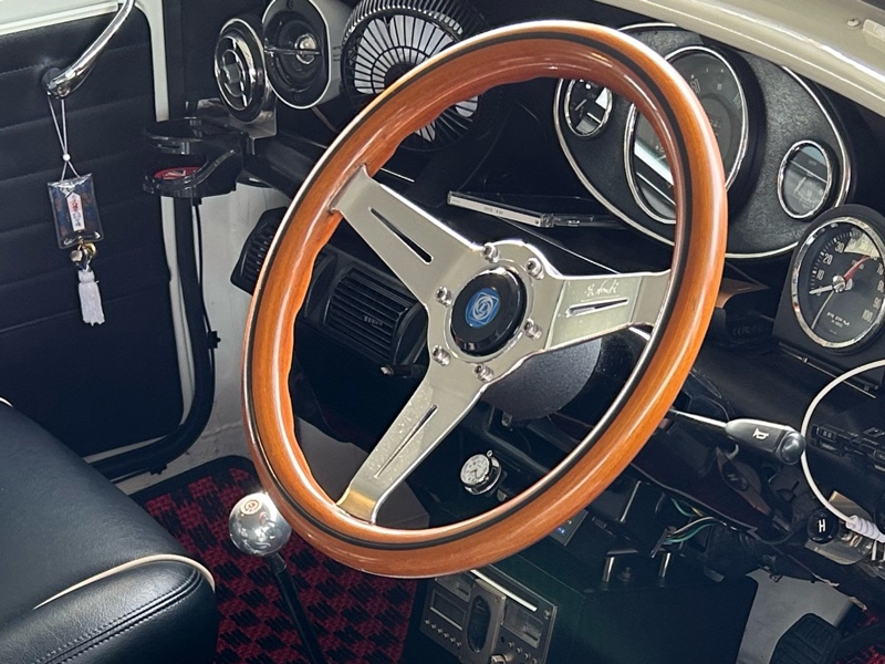 懐かしいステアリングをミニに付けたい😆（ローバー ミニ・MK VI）by