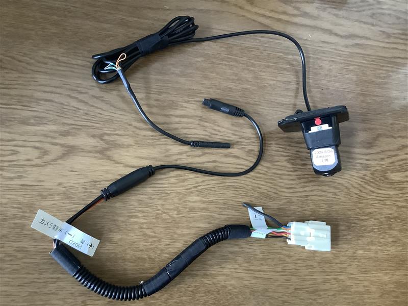 車内配線を利用したバックカメラ交換（ホンダ N-BOXカスタム・JF1/2