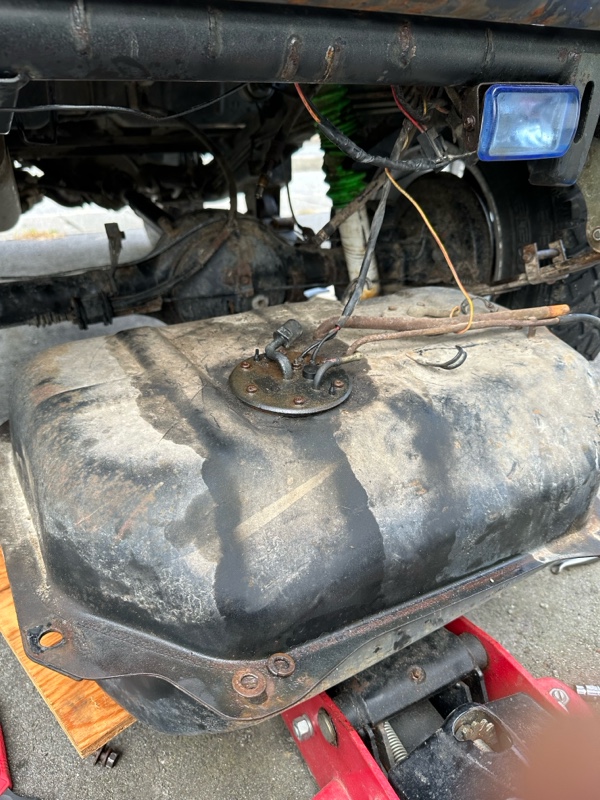 燃料ポンプ交換（スズキ ジムニー・JA11）by いし君 - みんカラ