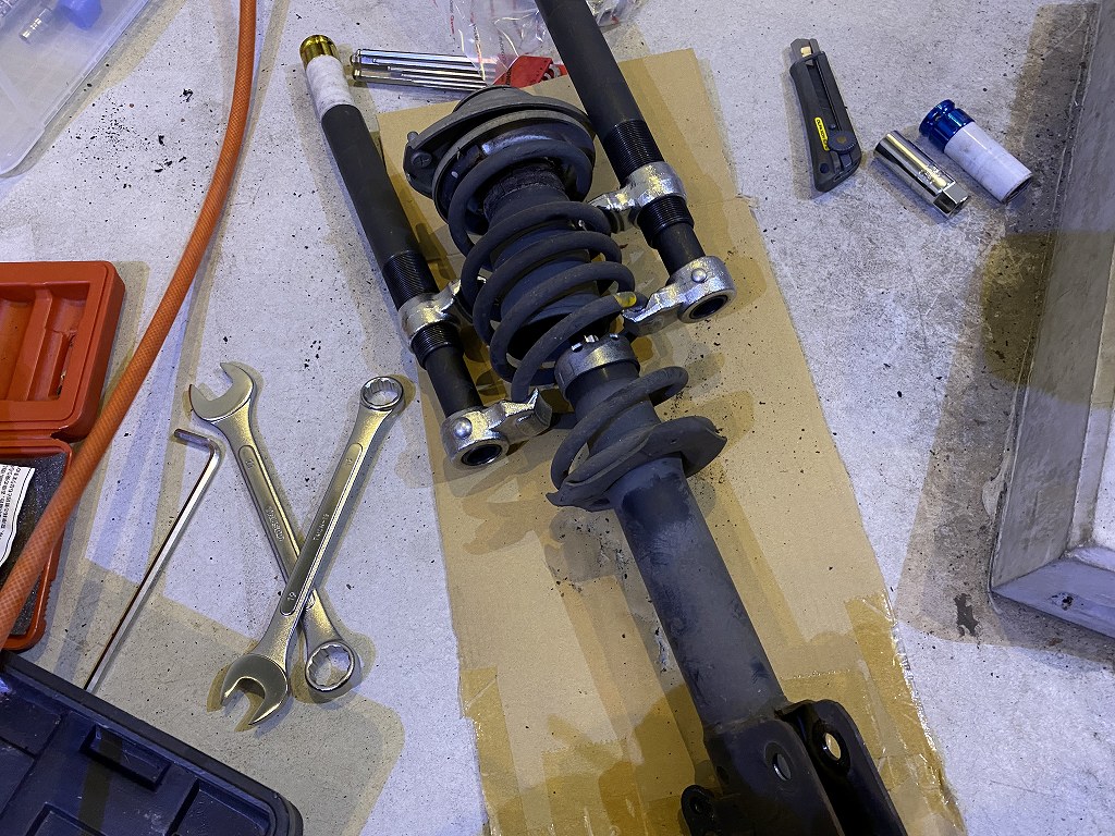 ショックアブソーバー交換（スズキ アルトラパン・HE22S）by Ko-Ga