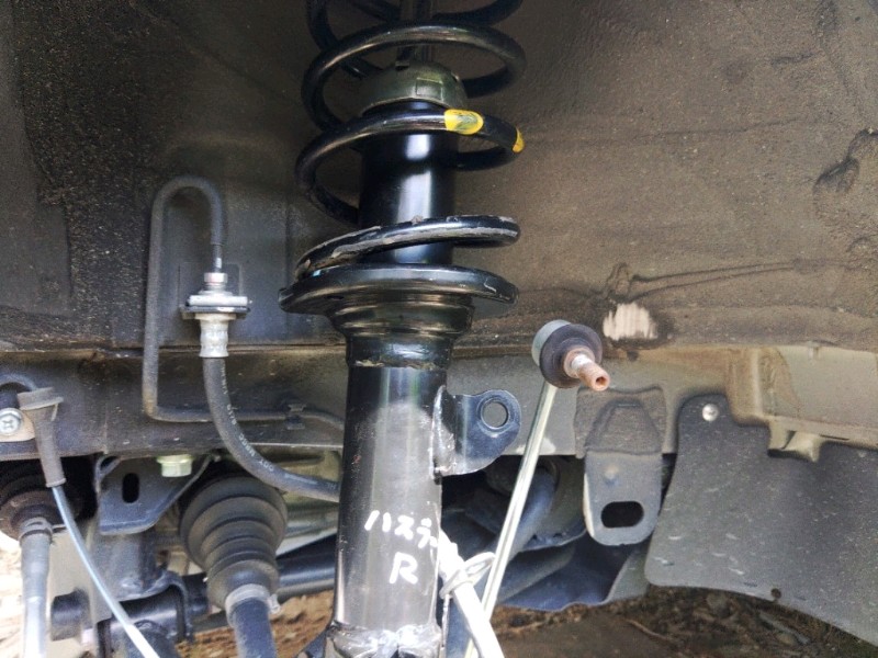 スズキ純正Fサスペンション流用失敗。（スズキ エブリイ・DA17）by