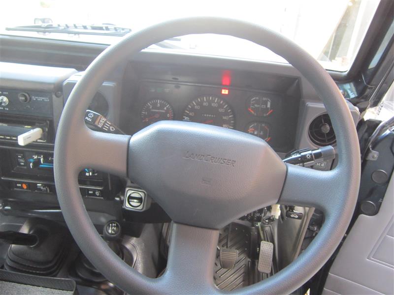 ランクル70 純正ステアリングホイール交換（加筆）（トヨタ