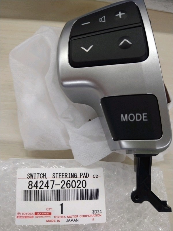 ステアリングスイッチの設置（トヨタ ハイエースバン・H200系）by