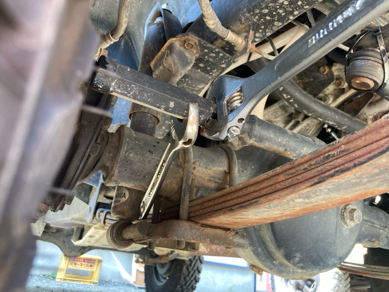 SJ30 ドラッグロッド、タイロッド交換（スズキ ジムニー・SJ30/SJ40