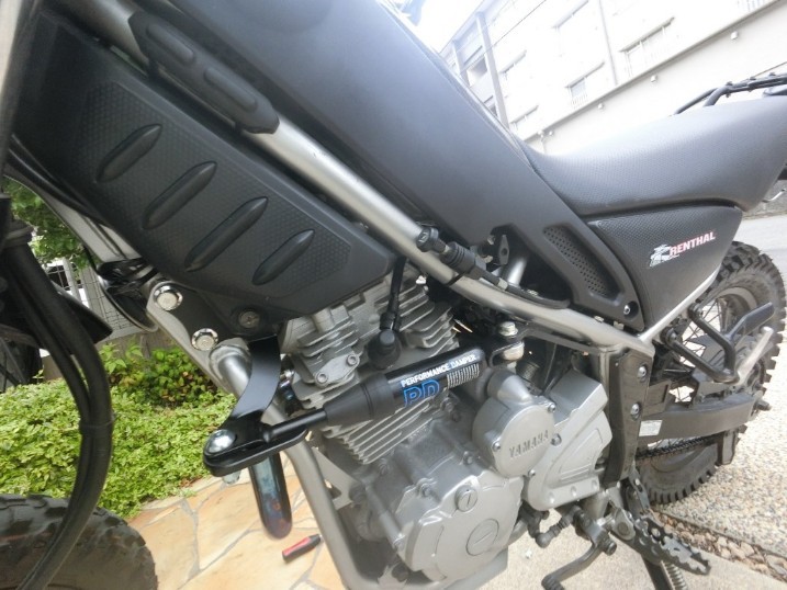 YAMAHAパフォーマンスダンパー取り付け（ヤマハ トリッカー）by masa