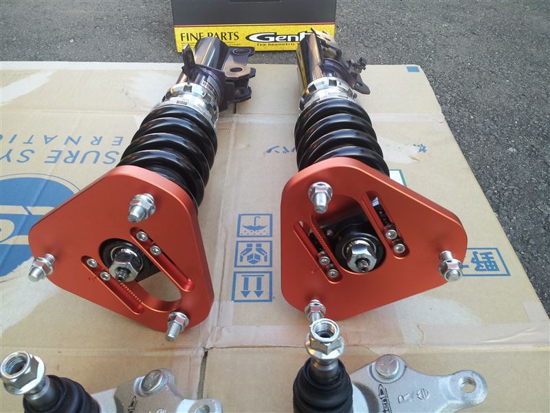 スライドピロアッパーマウント T-DEMAND(ティーディメンド)の