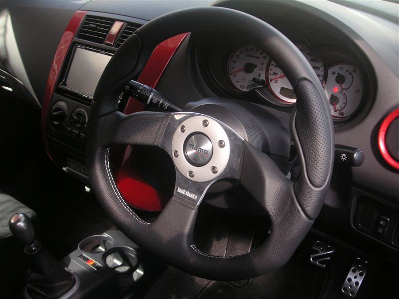 COMMANDO 2R (350mm) momo(モモ)のステアリングの口コミ・パーツ