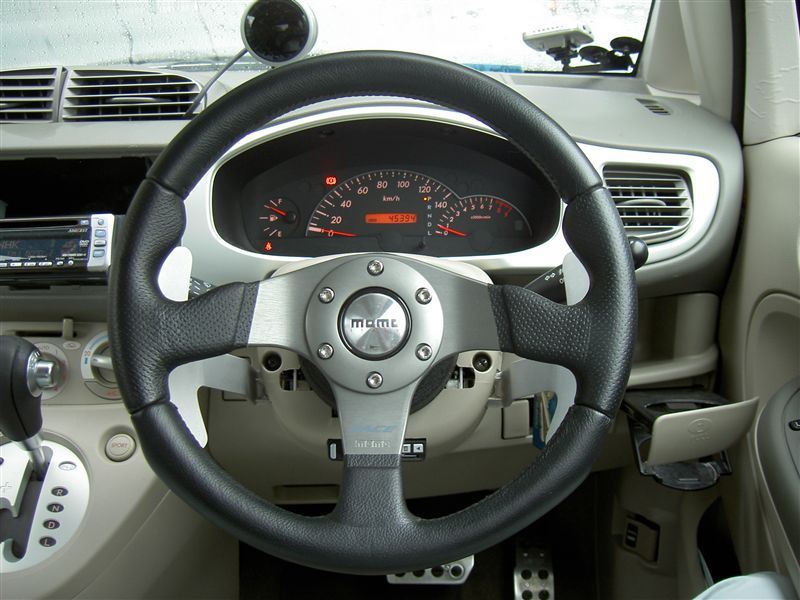 momo race 320mm ステアリング やっぱ小径のもんよ MOMO（モモ