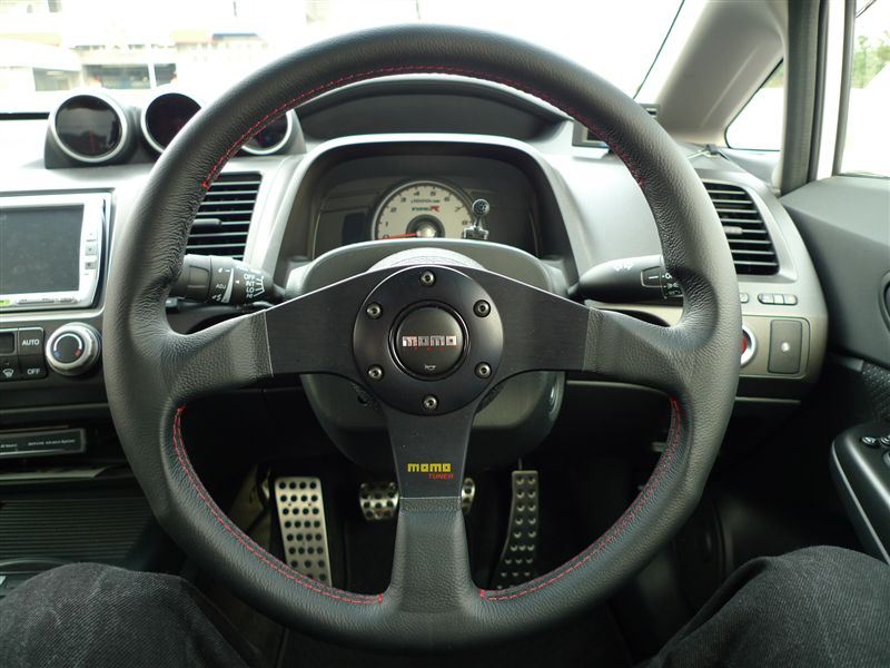 momo Tuner ブラック (350mm) のパーツレビュー | ビート(TATSUさん