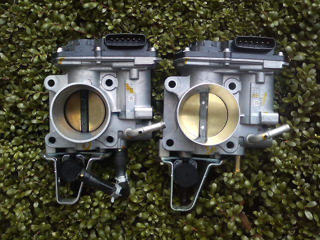 SPLビックスロットル J'S RACING(ジェイズレーシング)のスロットルの