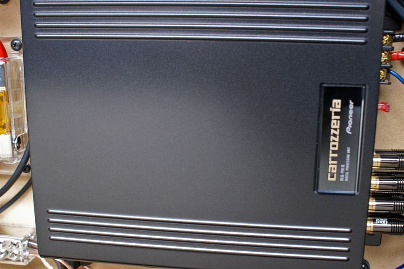 DEQ-P01Ⅱ PIONEER / carrozzeria(パイオニア / カロッツェリア)のDSP