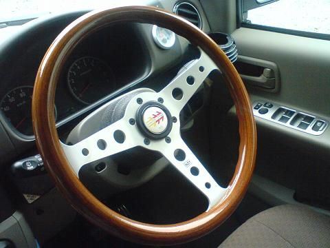 INDY momo(モモ)のステアリングの口コミ・パーツレビュー｜みんカラ