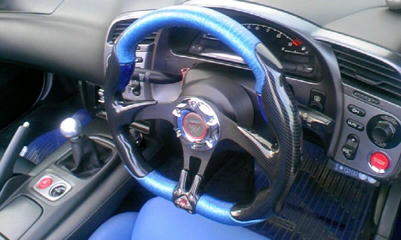 X4 SIMONI RACING(シモーニレーシング)のステアリングの口コミ・パーツ