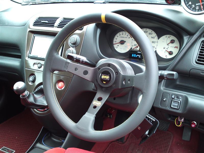 CORSICA OMP(オーエムピー)のステアリングの口コミ・パーツレビュー