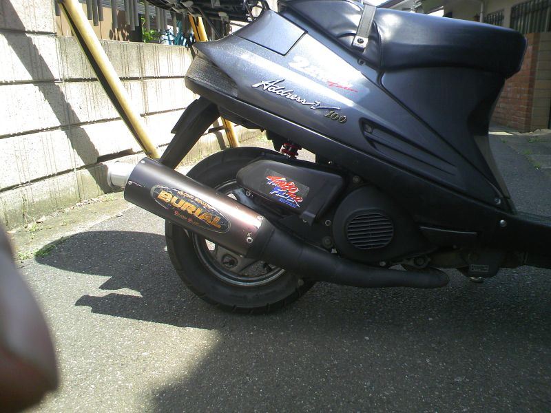 BURIAL(バイク) ｸﾞﾗﾝﾄﾞｽﾗﾑ のパーツレビュー | アドレスV100(you_cl11v
