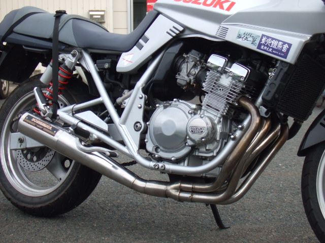 ヨシムラ ドラッグサイクロン のパーツレビュー | GSX250S KATANA