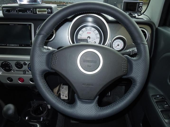 スズキ(純正) 純正 ﾗﾊﾟﾝSS 前期型用純正MOMOｽﾃｱﾘﾝｸﾞ（改） のパーツ