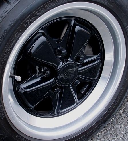 FUCHS ポルシェ純正フックス鍛造アロイホイール(フロント) のパーツ