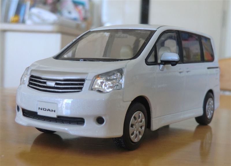 トヨタ ノア Si 80前期型 カラーサンプルミニカー 非売品 202 トヨタ