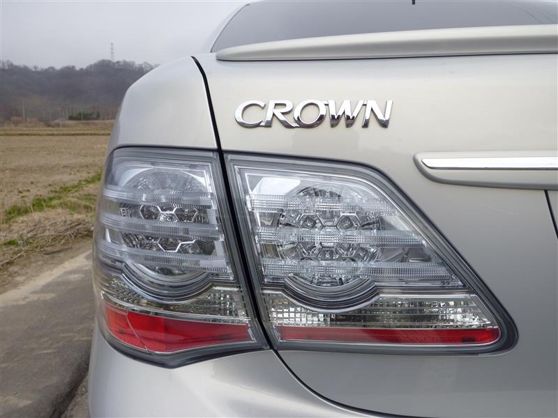 トヨタ(純正) クラウンハイブリッド(前期)純正テール のパーツレビュー