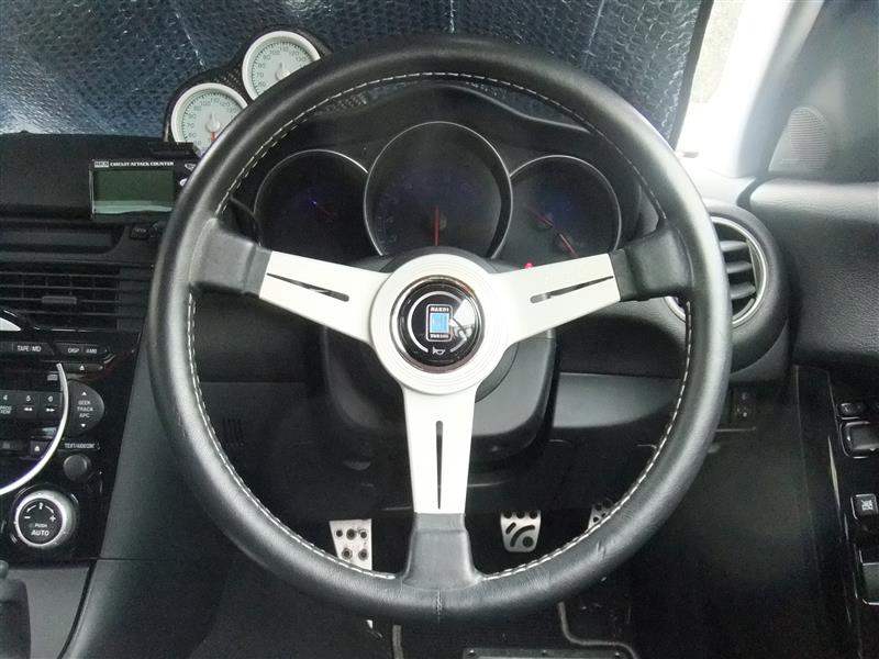 NARDI CLASSIC LEATHER ブラックレザー＆シルバースポーク のパーツ