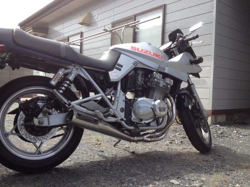 ヨシムラ ドラッグサイクロン のパーツレビュー | GSX400S KATANA