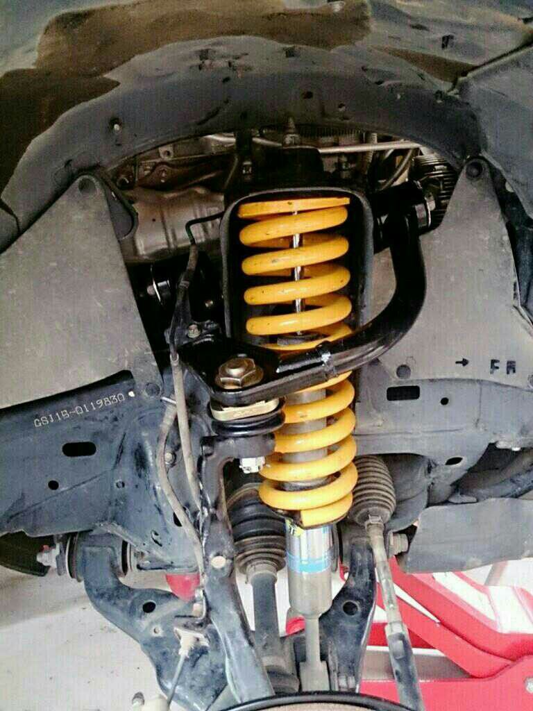 AMTECS / SPC PERFORMANCE 調整式フロントアッパーアーム のパーツ