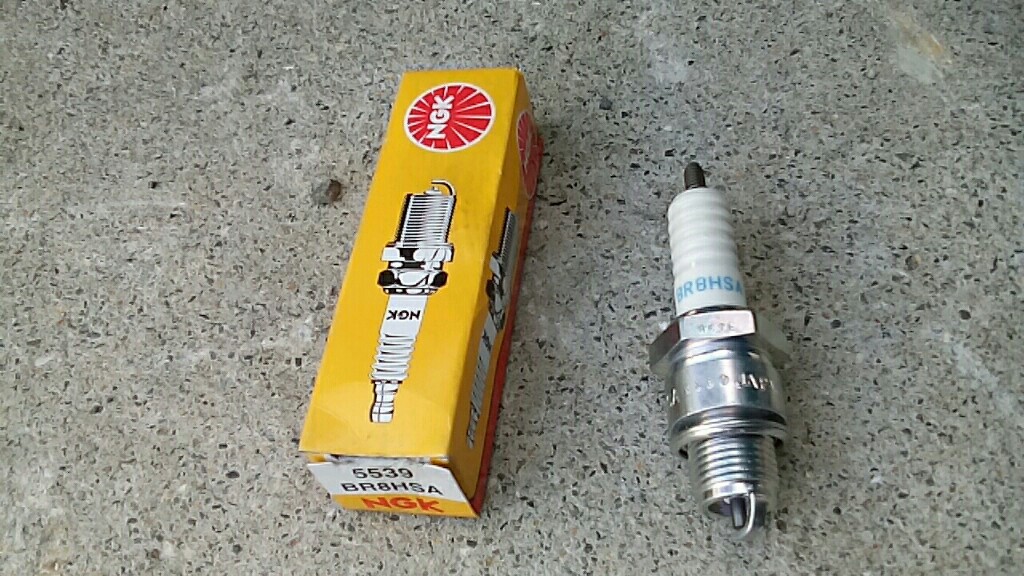 NGKスパークプラグ / 日本特殊陶業 BR8HSA のパーツレビュー | Live
