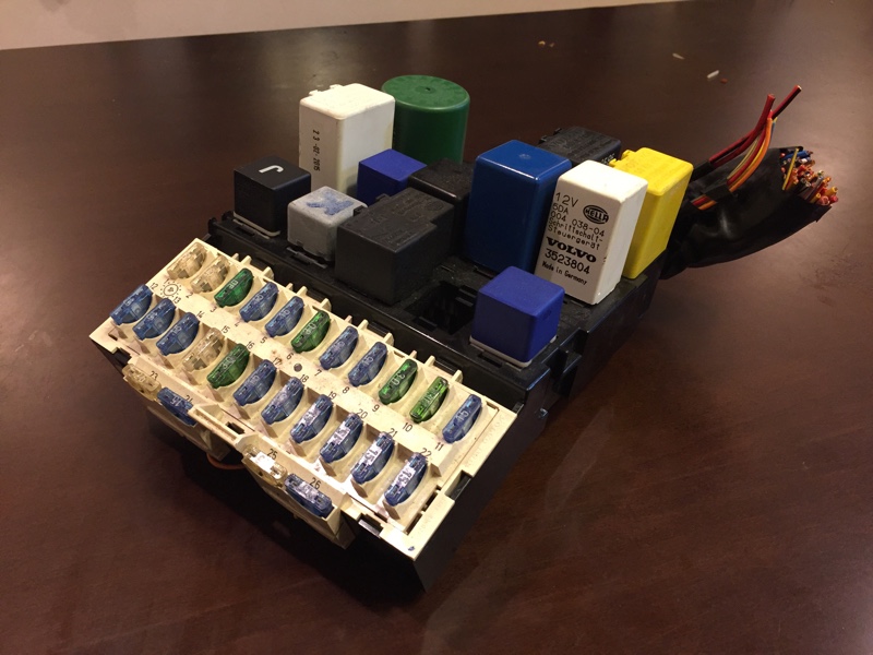 ボルボ 240 940 オーバードライブリレー 3523804 純正品 ボルボ 240