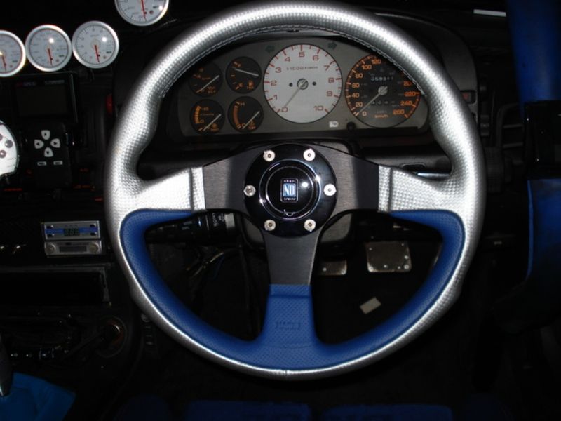 NARDI Challenge INOXシルバー/パンチングブルーレザー&ブラック