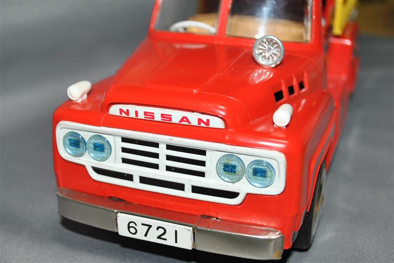 野村トーイ フリクショントーイ 日産FS681型 消防ポンプ車｜覆面えるの