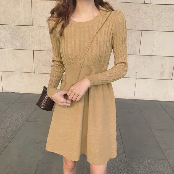 ケーブル編みニットミニワンピース 韓国風[品番：AGCW0003324