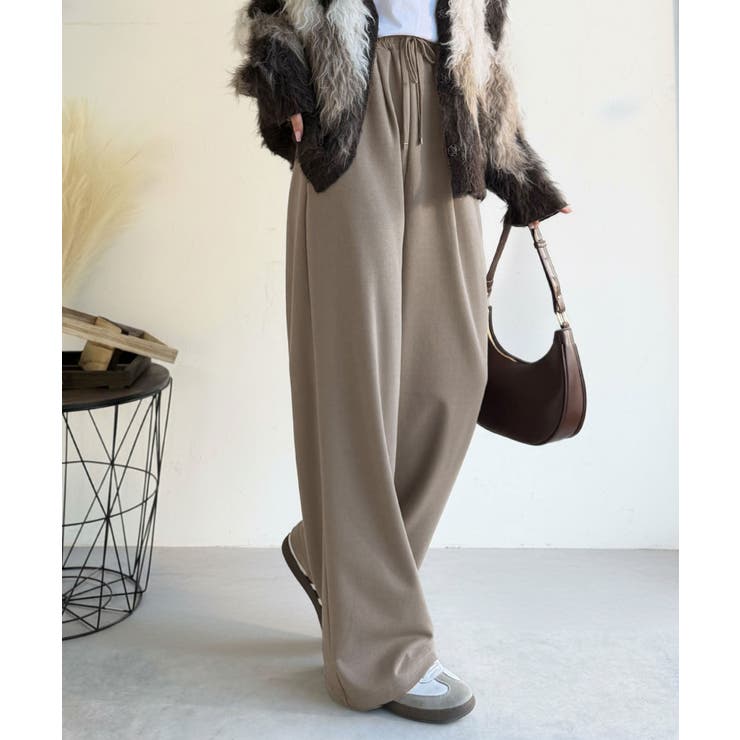 裏ピーチ起毛！＋3度に包まれて。暖かコットンイージーフレアパンツ