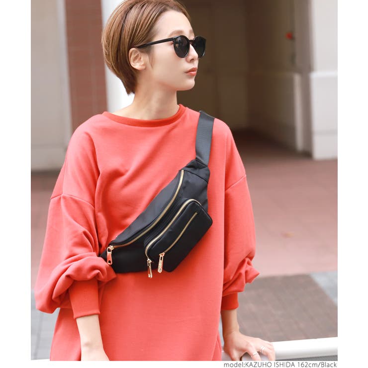 ゴールド金具シンプルボディバッグ 石田一帆さん着用(ウエストポーチ