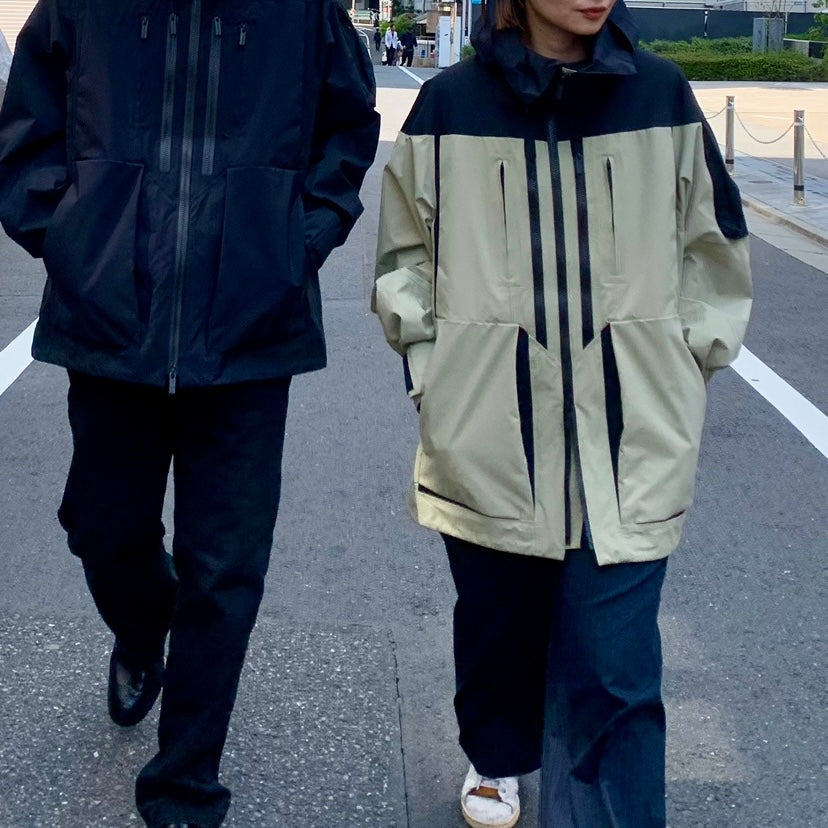 フェスにも街着にも。ホワイトマウンテニアリングの新作ゴアテックス