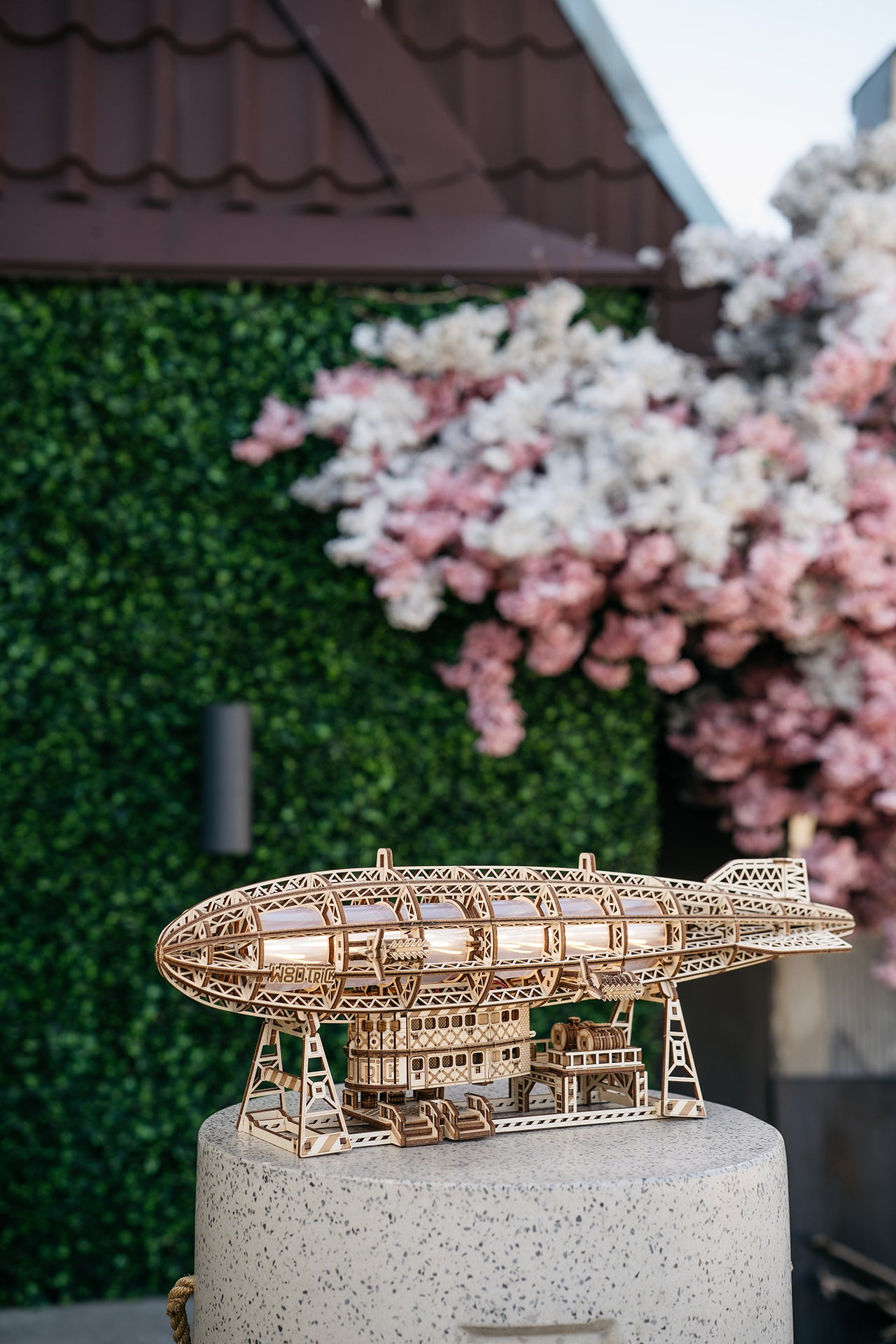 Luminous Zeppelin Wood model kit ✔️ WoodTrick – Wood Trick